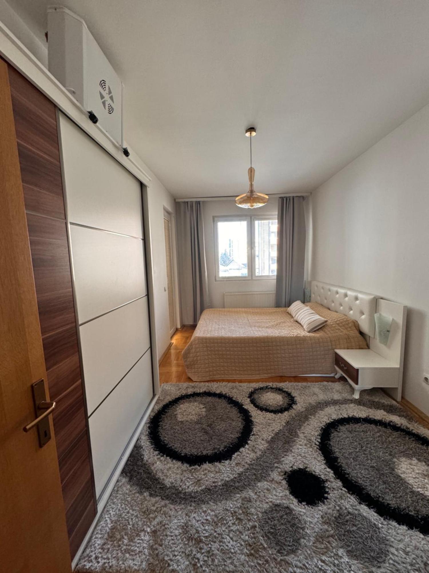 Big Spacious Apartment In Pej Center With Wi-Fi Печ Екстер'єр фото